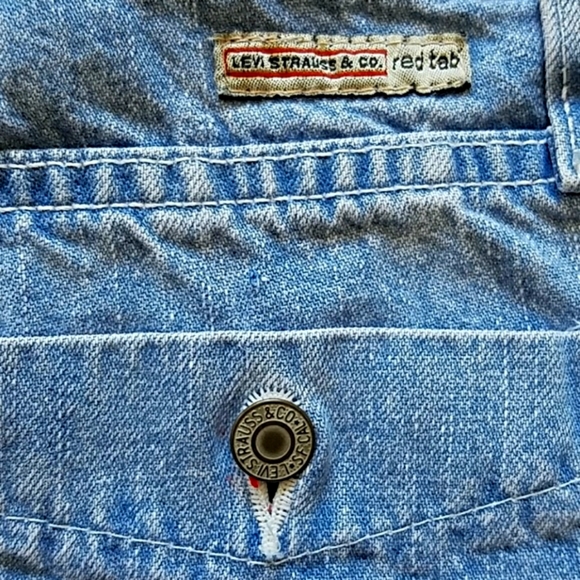 LEVI'S SHORTS - Picture 3 of 4